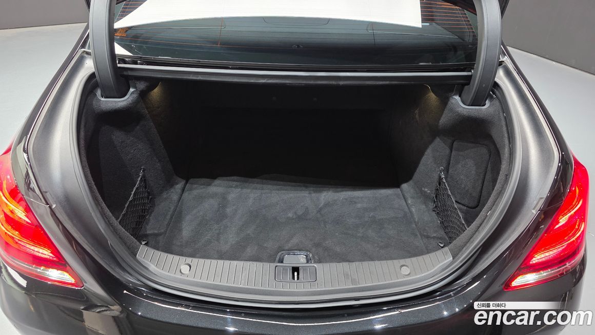 Mercedes-Benz S-Class 2019