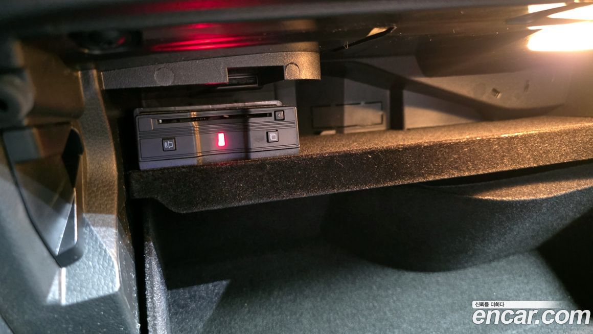 Mercedes-Benz EQC 2020