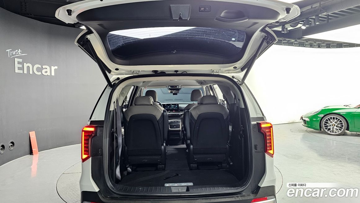 Kia Canival 2025