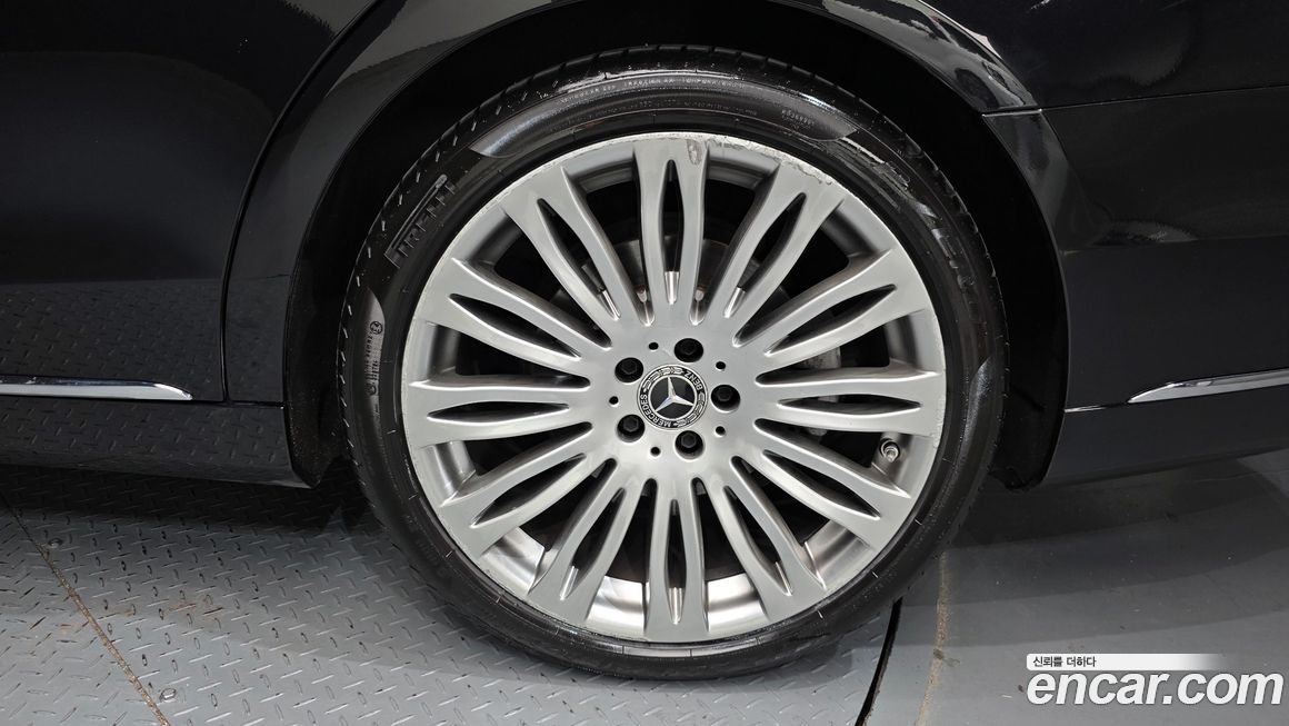 Mercedes-Benz S-Class 2019