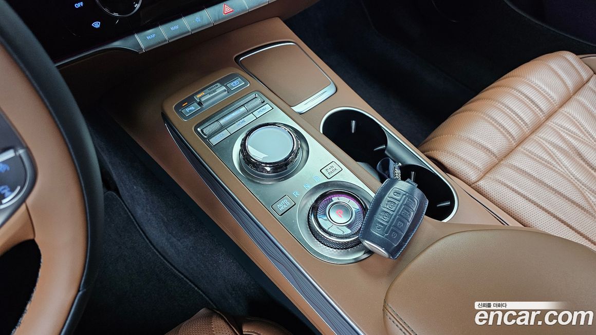 Genesis GV70 2023