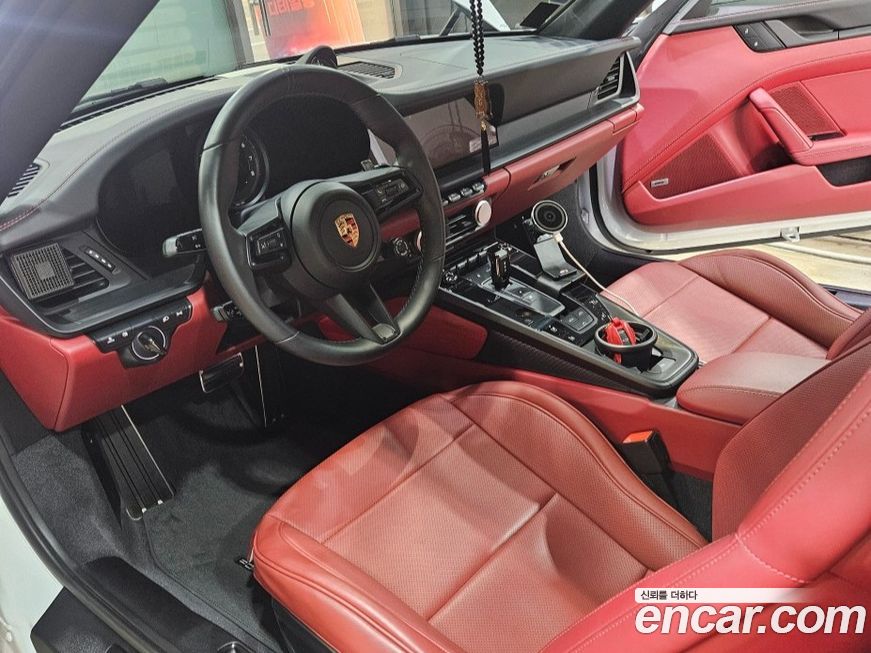 Porsche 911 2023