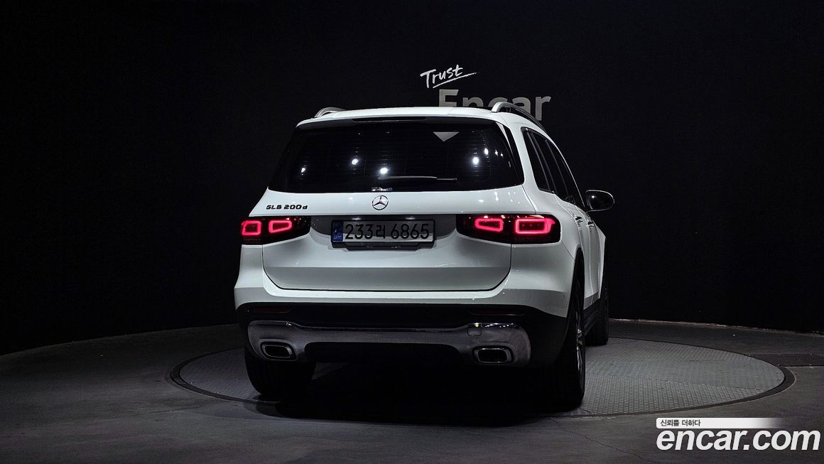 Mercedes-Benz GLB-Class 2022