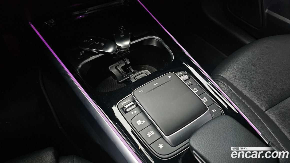 Mercedes-Benz GLB-Class 2022