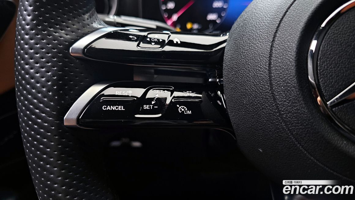 Mercedes-Benz C-Class 2023