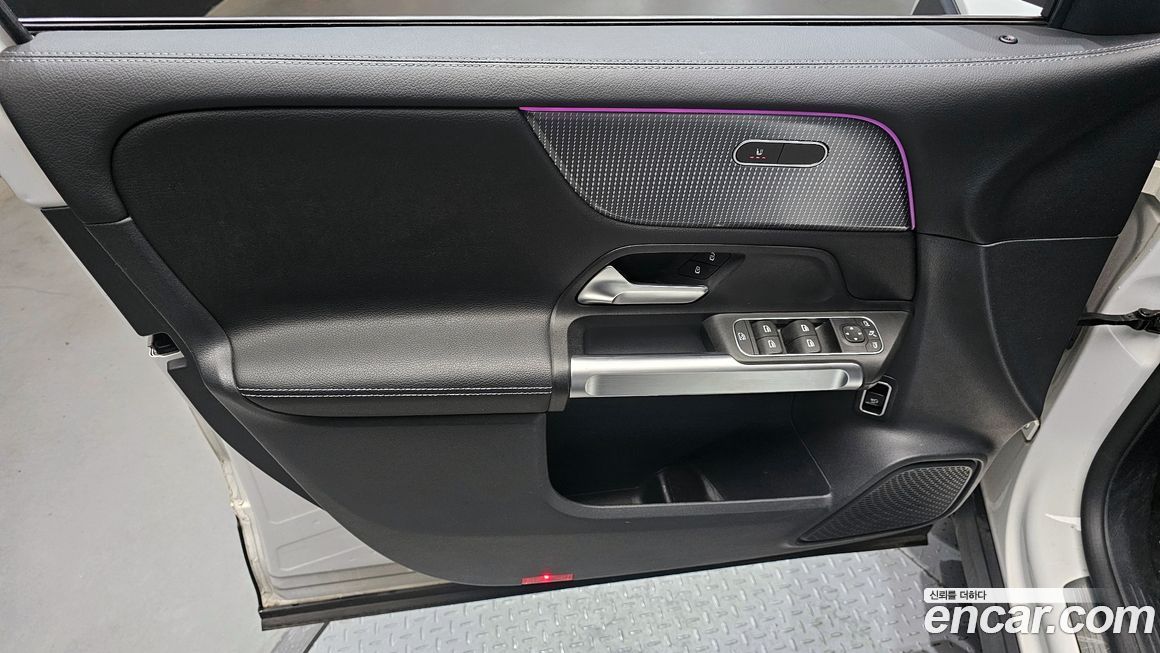 Mercedes-Benz GLB-Class 2022