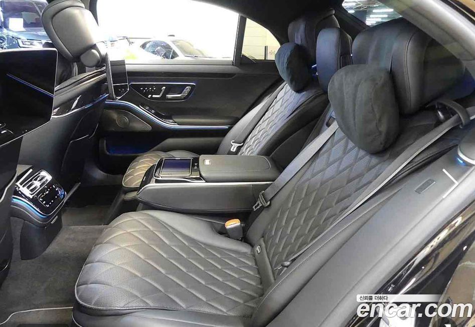 Mercedes-Benz S-Class 2021