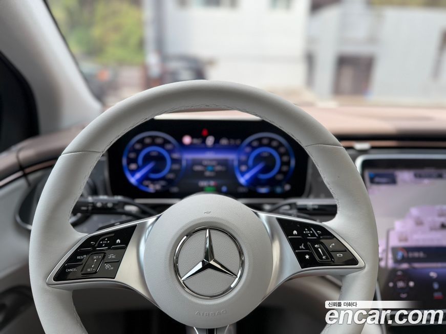 Mercedes-Benz EQE 2024