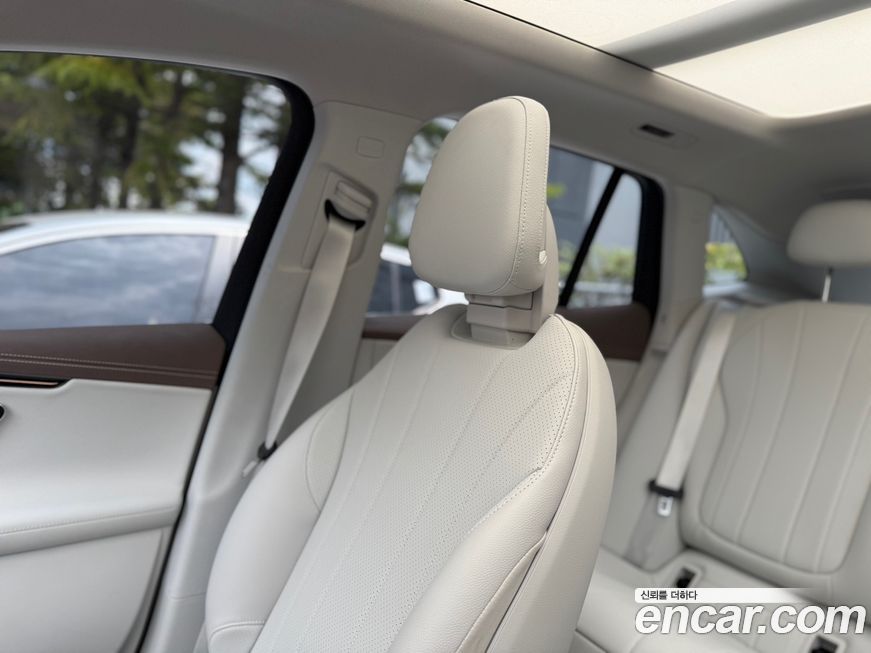 Mercedes-Benz EQE 2024