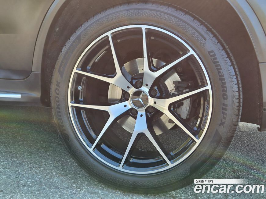 Mercedes-Benz GLC-Class 2022