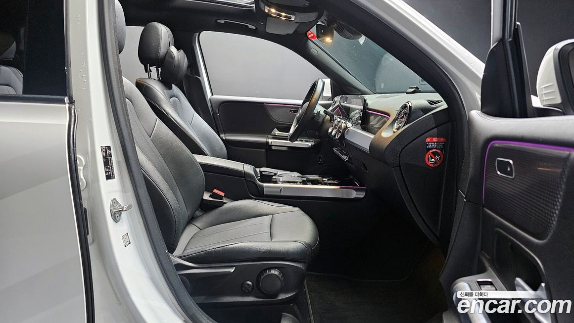 Mercedes-Benz GLB-Class 2022