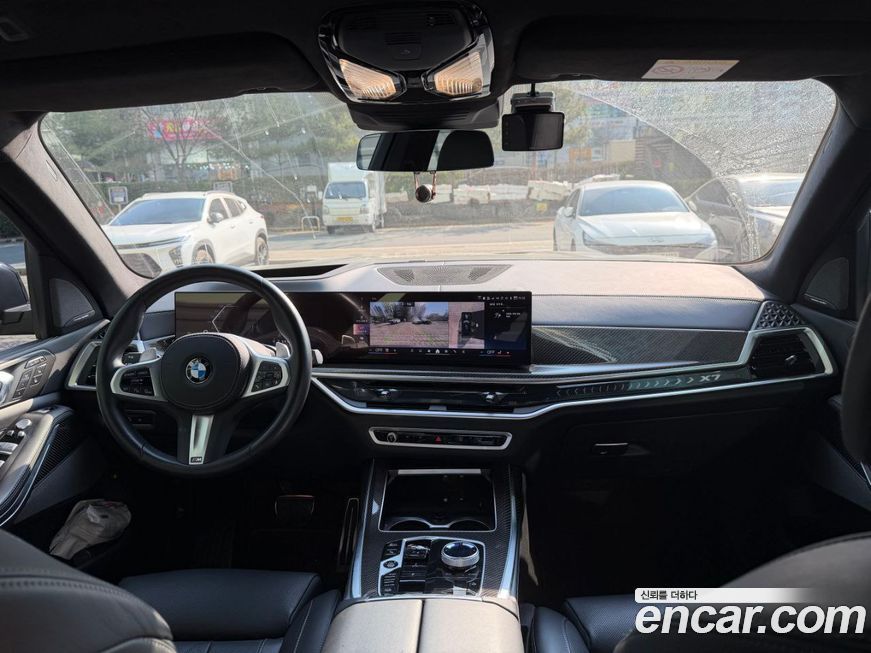BMW X7 2025