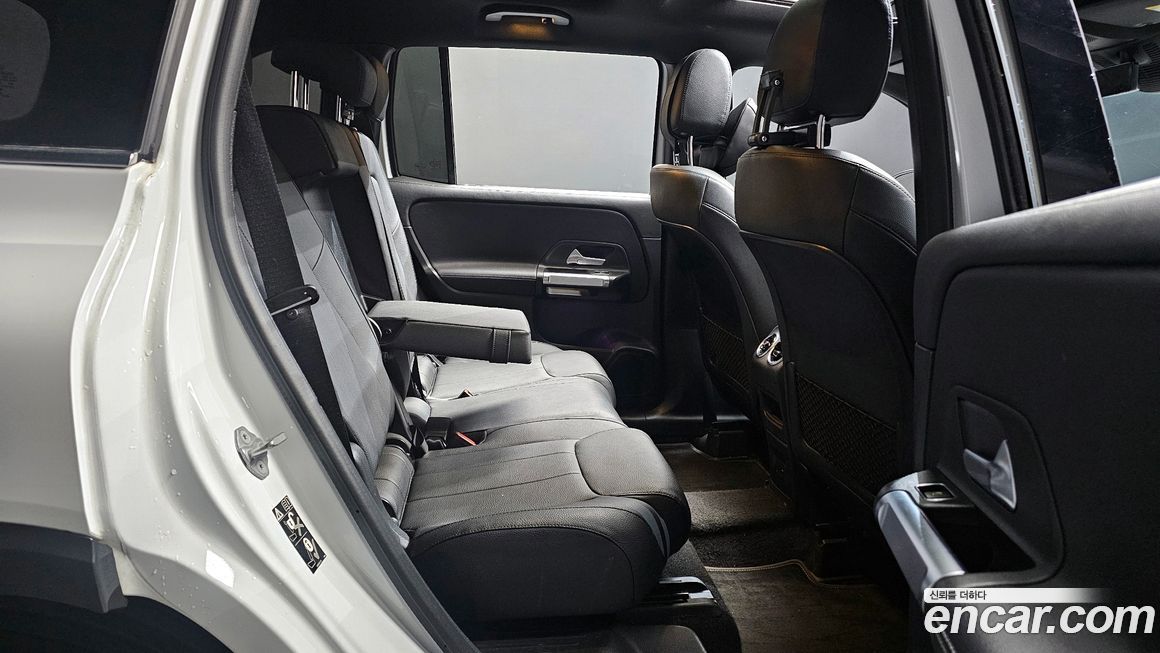 Mercedes-Benz GLB-Class 2022