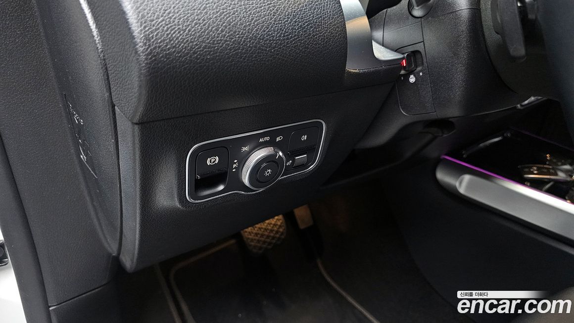 Mercedes-Benz GLB-Class 2022