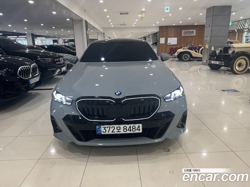 BMW 5-Series 2025
