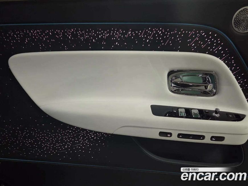 Rolls-Royce Spectre 2025