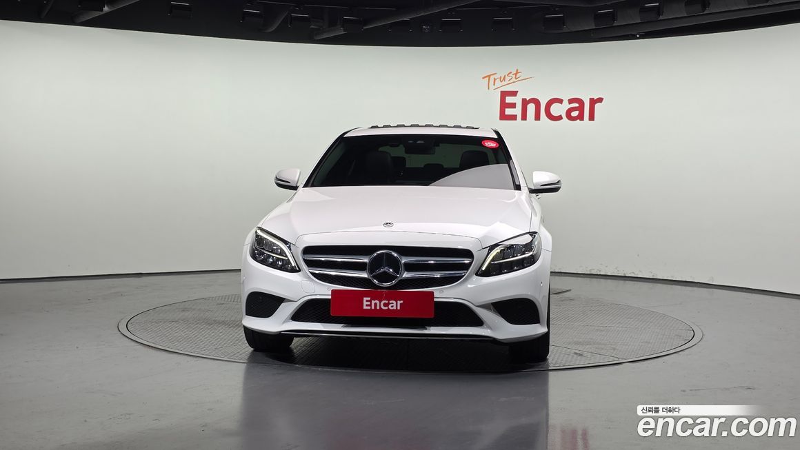 Mercedes-Benz C-Class 2019