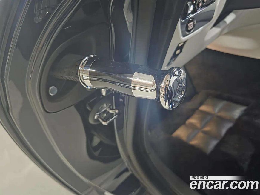 Rolls-Royce Spectre 2025