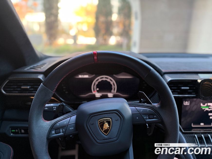 Lamborghini Urus 2023