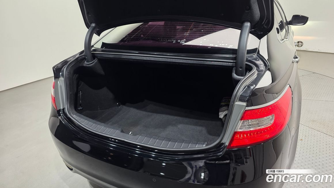 Hyundai Grandeur 2013