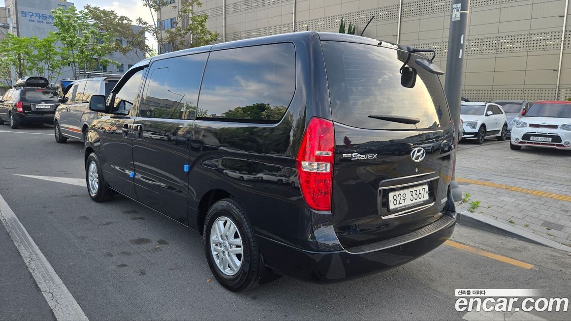 Hyundai Starex 2021