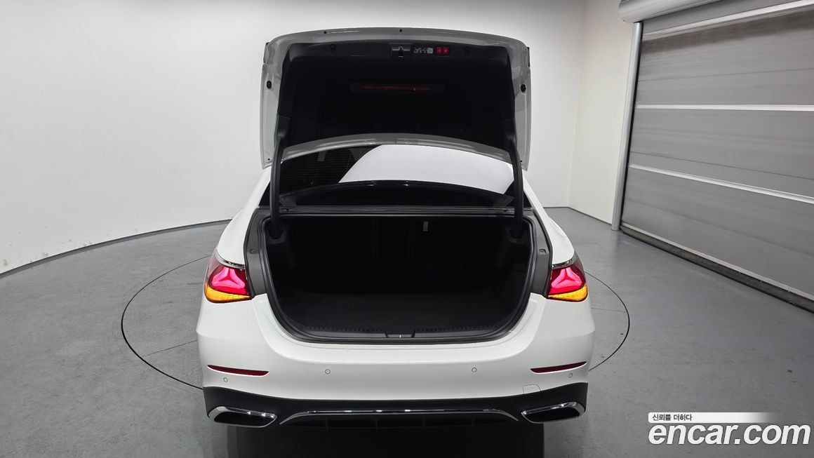 Mercedes-Benz E-Class 2026