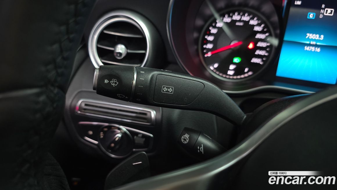 Mercedes-Benz C-Class 2019