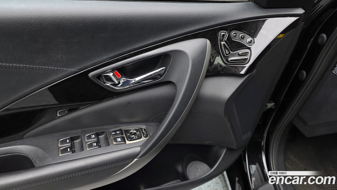 Hyundai Grandeur 2013