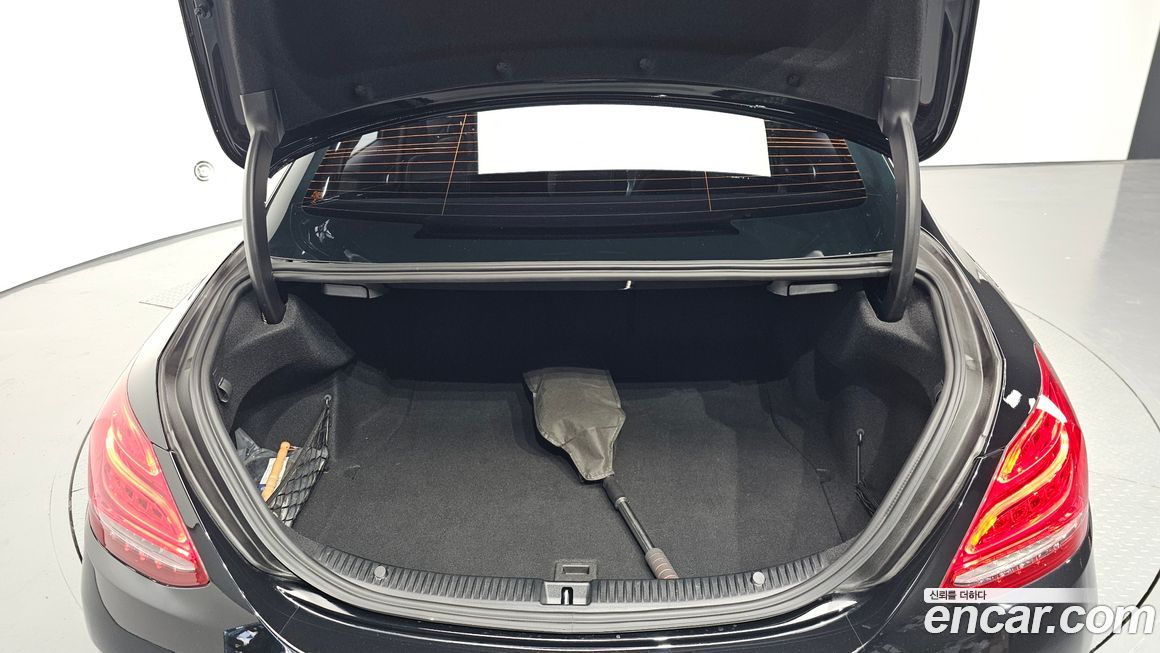 Mercedes-Benz C-Class 2017