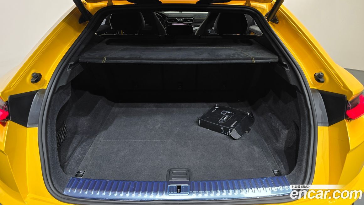 Lamborghini Urus 2024