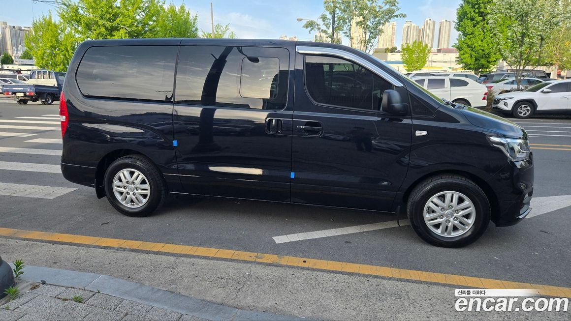 Hyundai Starex 2021