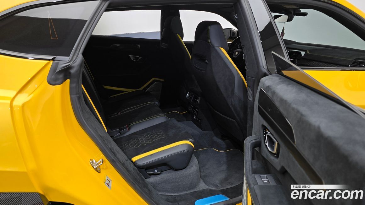 Lamborghini Urus 2024