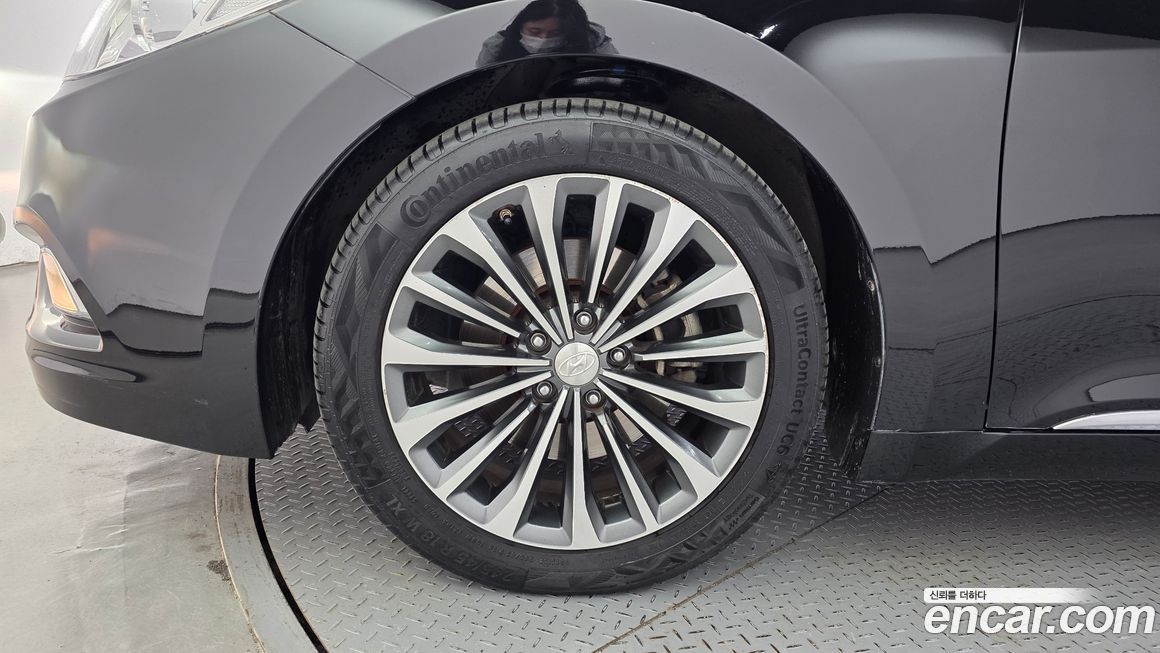 Hyundai Grandeur 2013