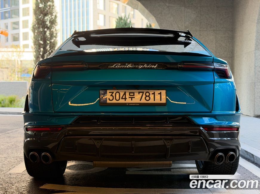 Lamborghini Urus 2023