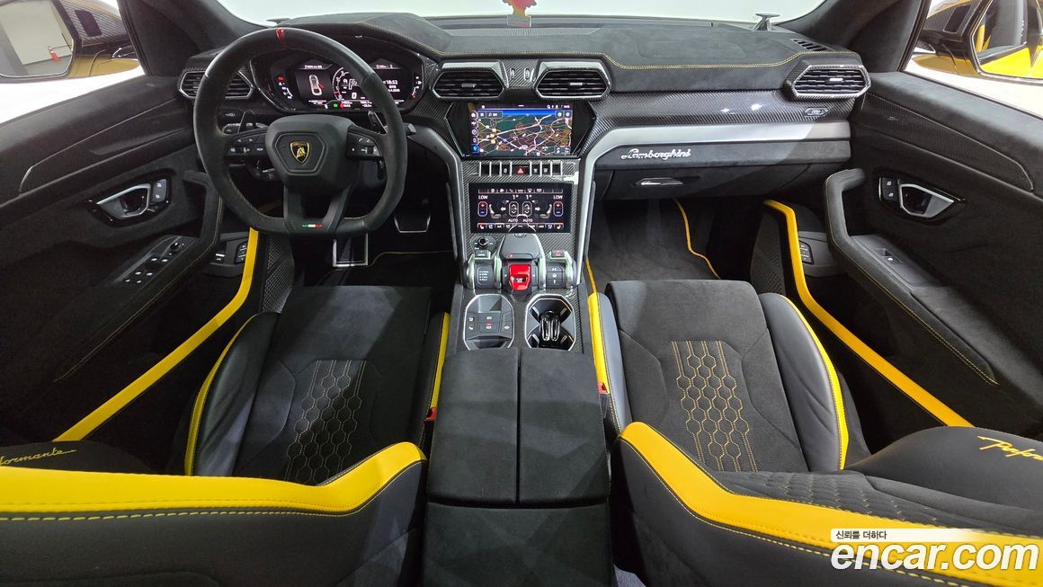 Lamborghini Urus 2024