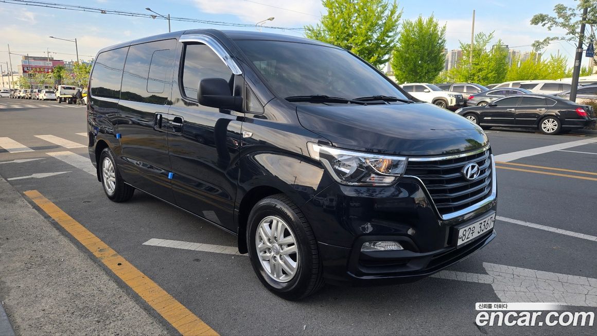Hyundai Starex 2021