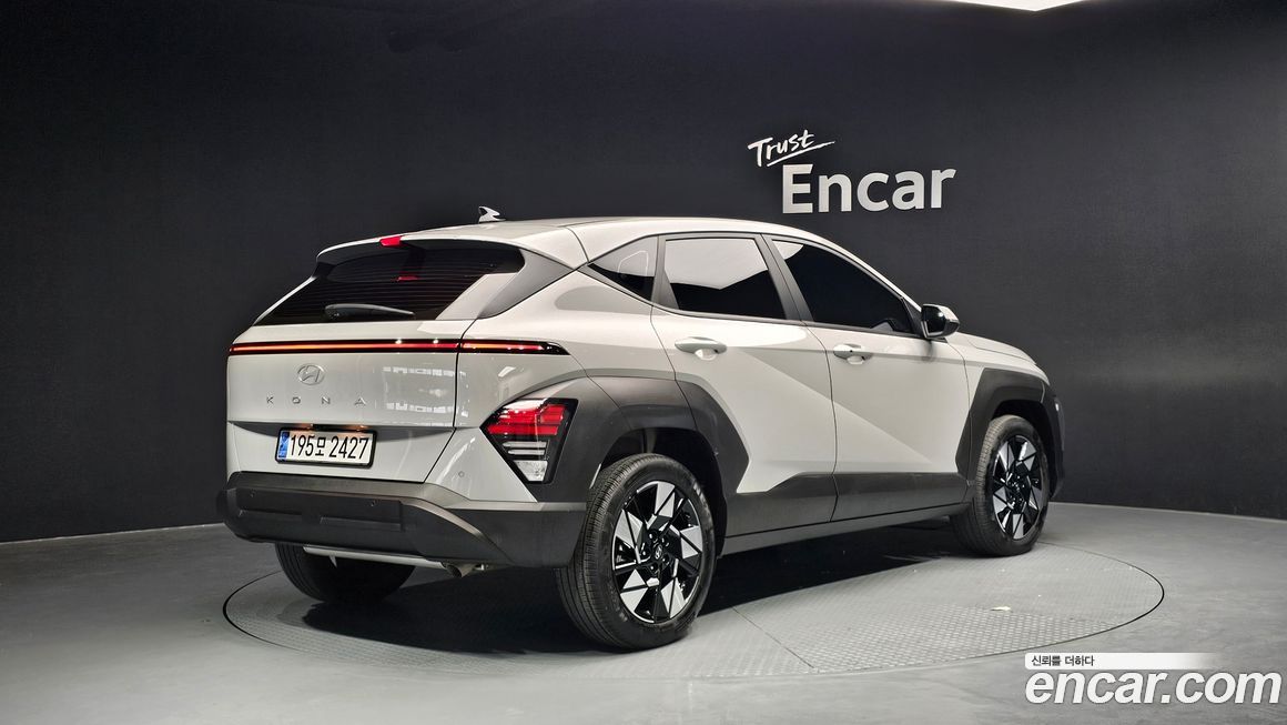 Hyundai Kona 2025