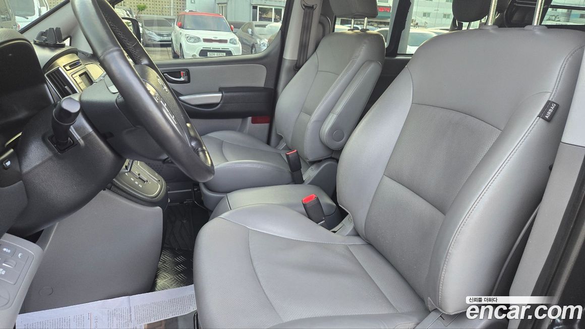 Hyundai Starex 2021