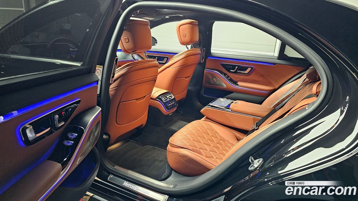 Mercedes-Benz S-Class 2023