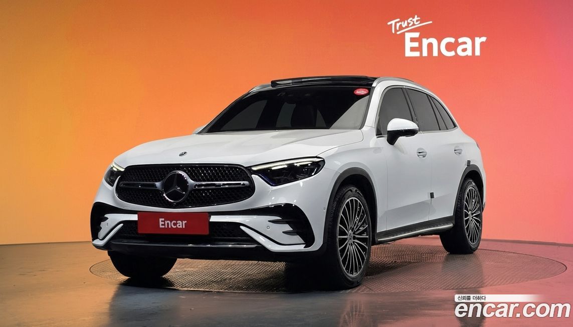 Mercedes-Benz GLC-Class 2023