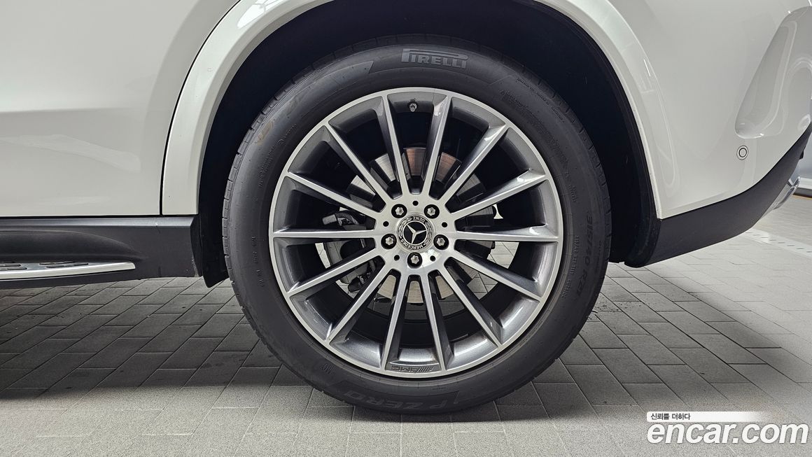 Mercedes-Benz GLE-Class 2025