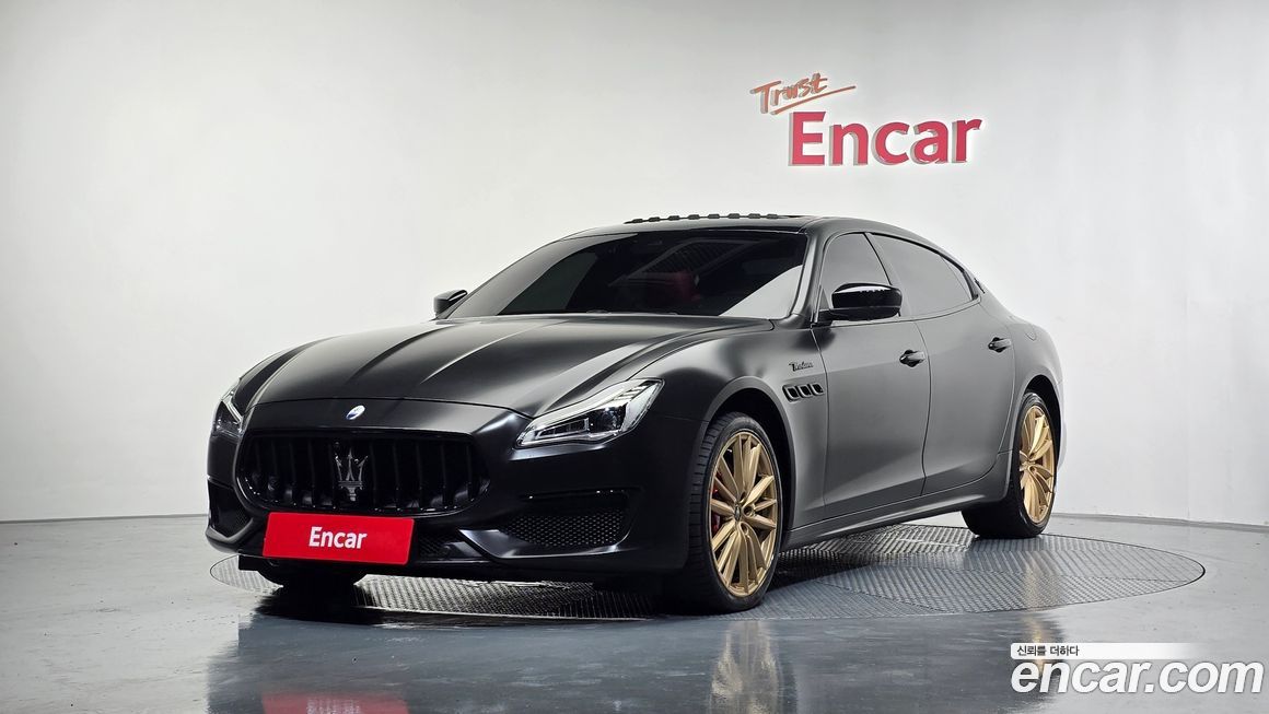 Maserati Quattroporte 2022