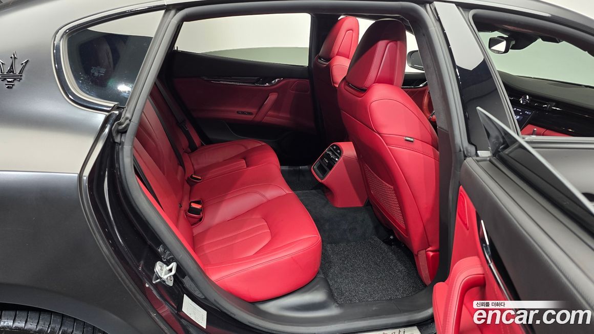 Maserati Quattroporte 2022