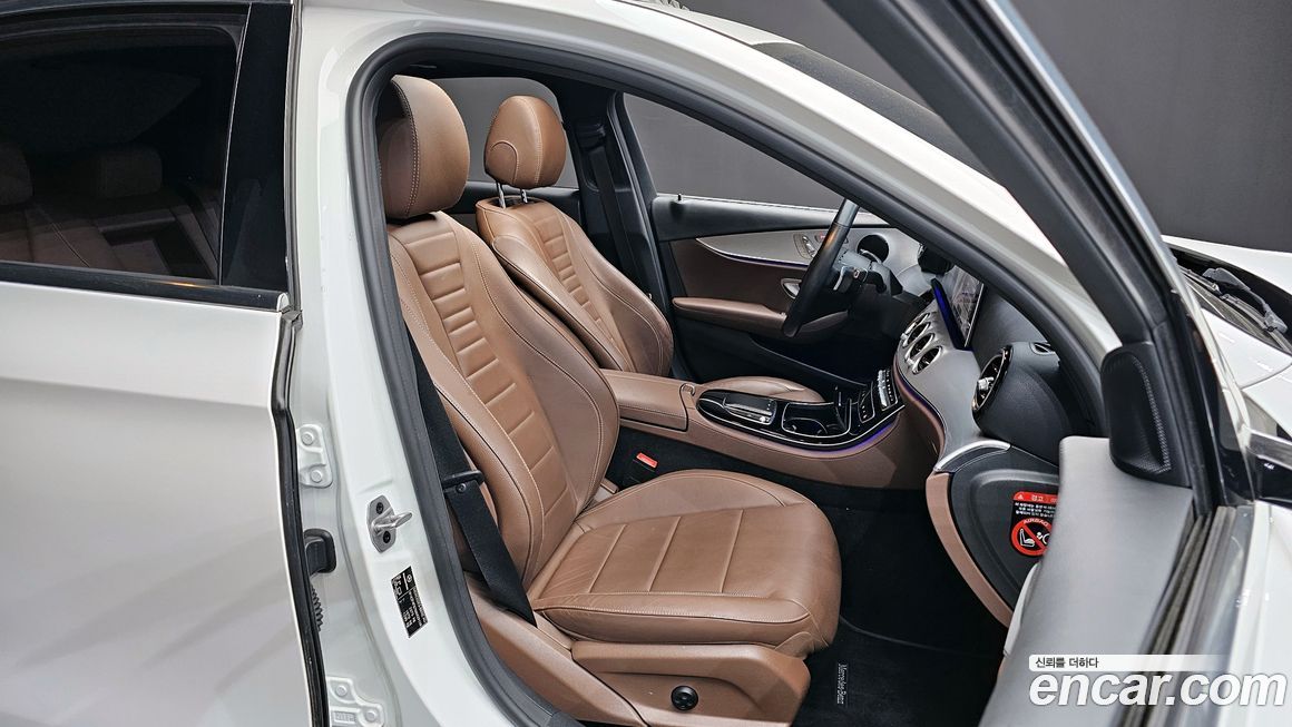 Mercedes-Benz E-Class 2021