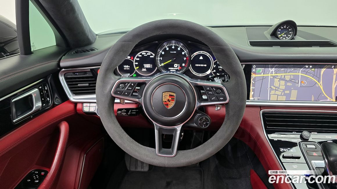 Porsche Panamera 2019