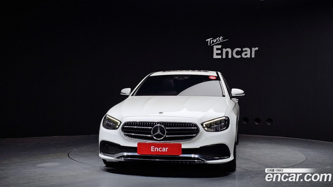 Mercedes-Benz E-Class 2021