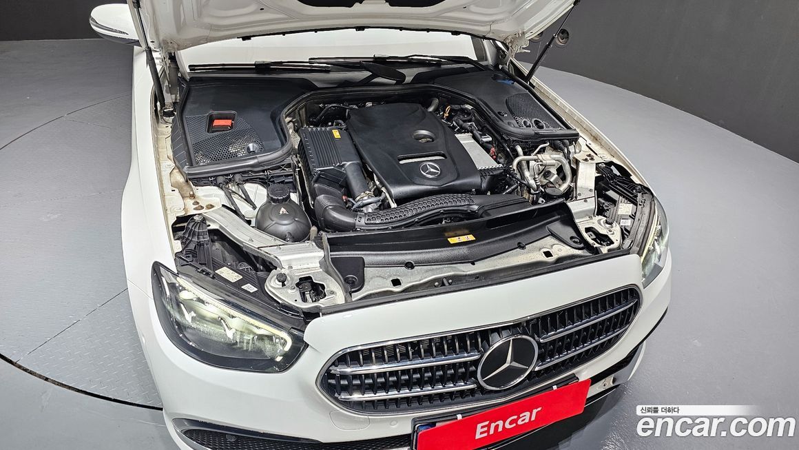 Mercedes-Benz E-Class 2021