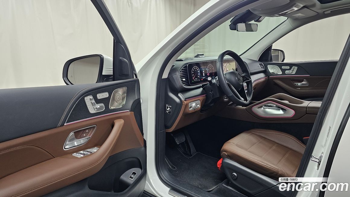 Mercedes-Benz GLE-Class 2025