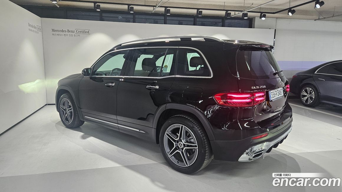 Mercedes-Benz GLB-Class 2026