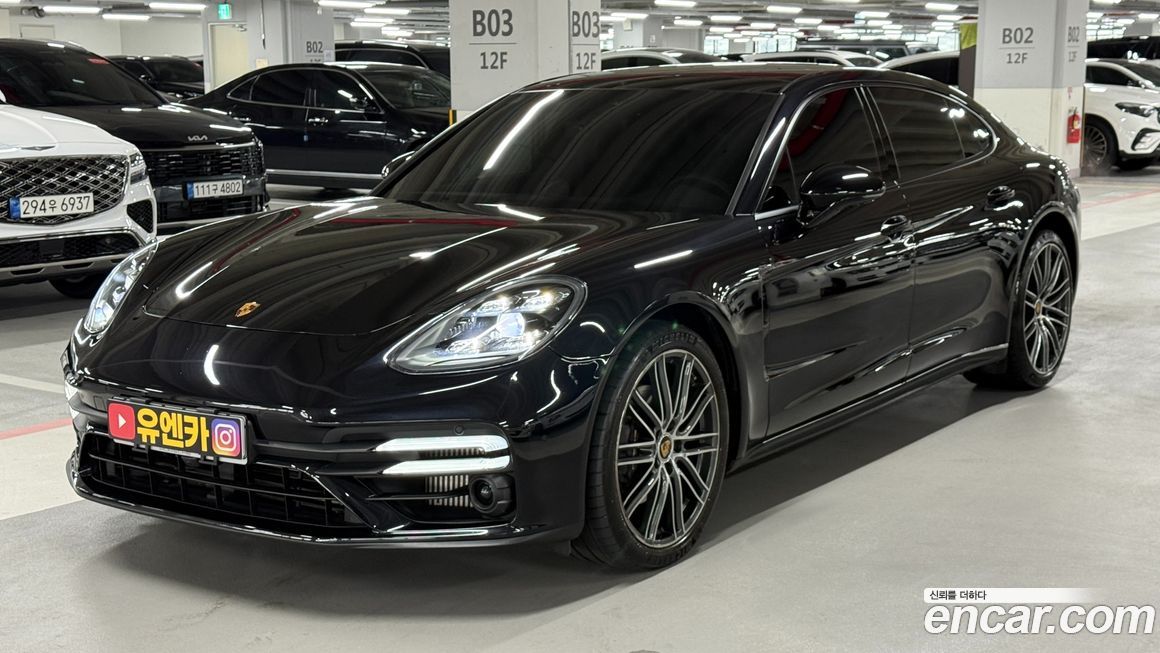 Porsche Panamera 2023